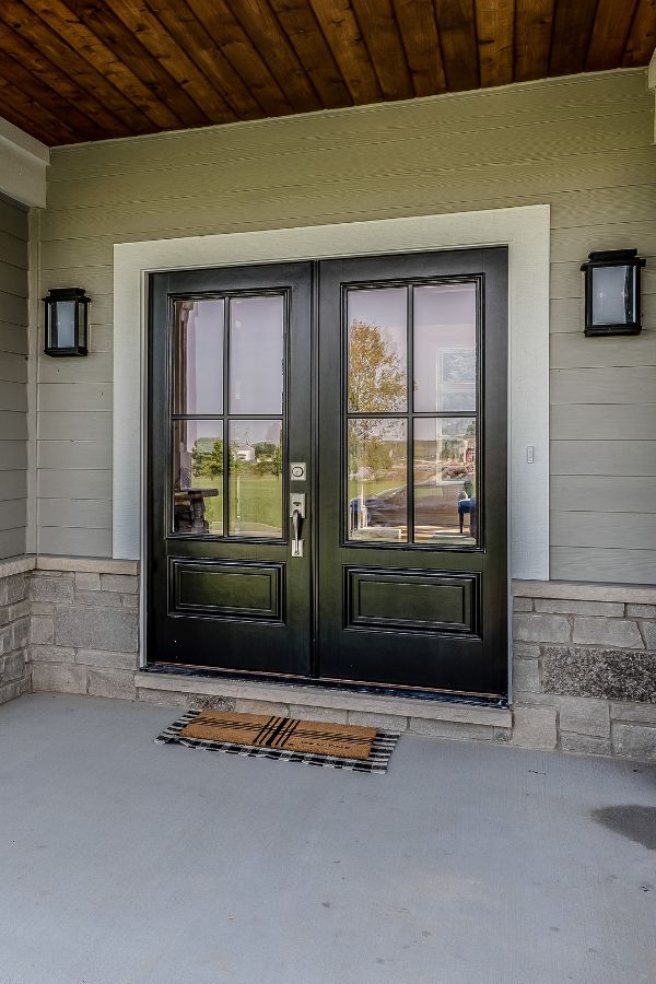 door-installation-in-ferndale-mi_expert-door-installers-ferndale-mi_door-company